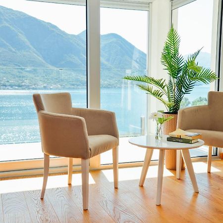 Ily Apartment With Sea View Kotor Buitenkant foto