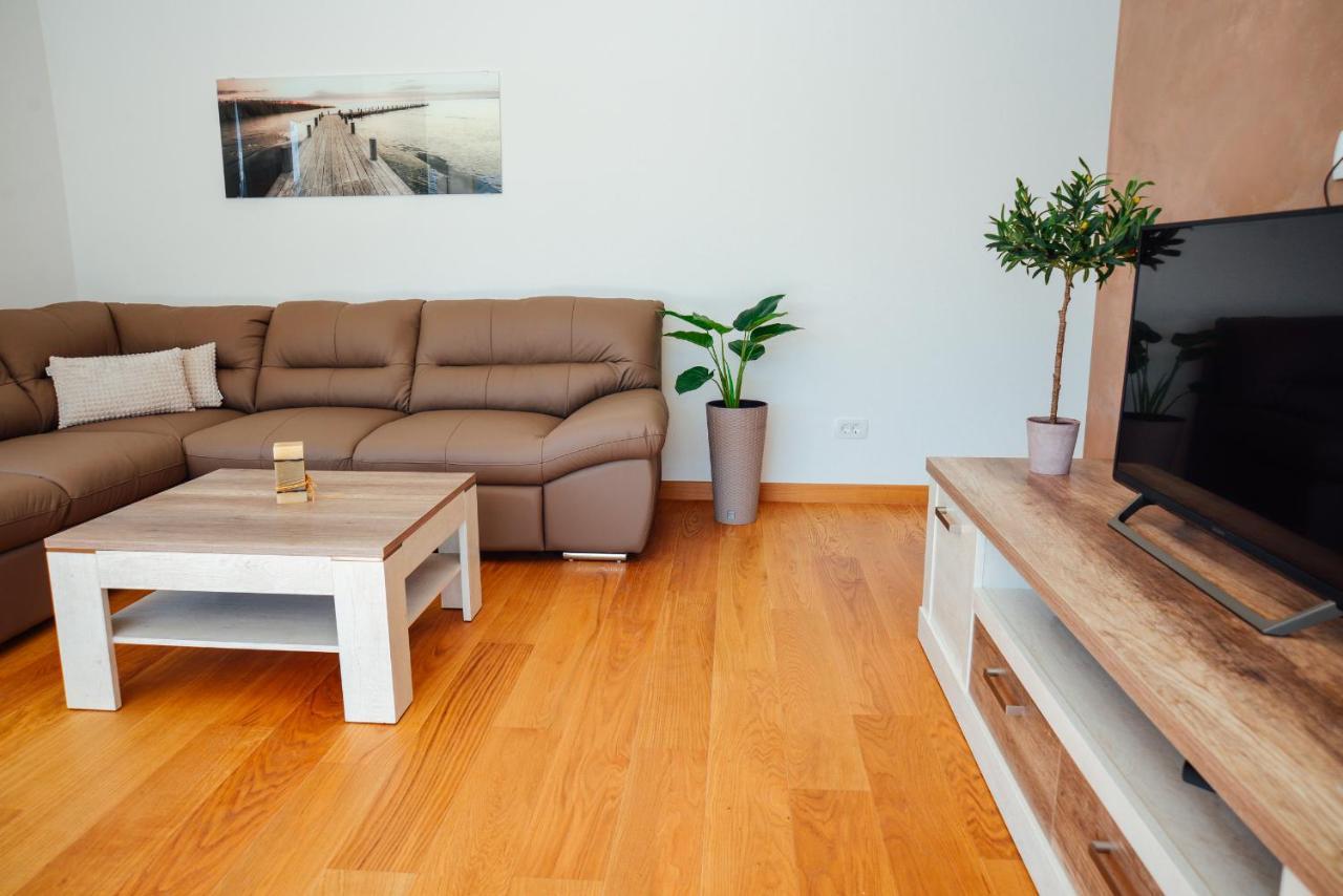 Ily Apartment With Sea View Kotor Buitenkant foto